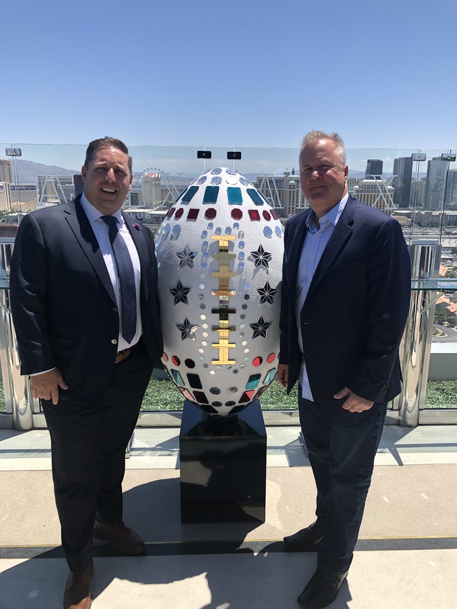 JTTheBrick's tweet photo. Couldn’t be more excited for my friend @JSacc and his partners with the @LasVegasBowl and their partnerships with the @raiders @pac12 @B1Gfootball and @SEC for years to come.
Vegas makes deals happen! https://t.co/T00gwx1nbe
