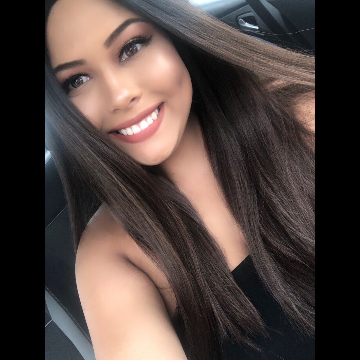 michikovictoria's tweet photo. Cancer tried to take me out this year, but sike bitches, I made it 20. Happy 20th to me.🤩 https://t.co/u1nYgl4NBT