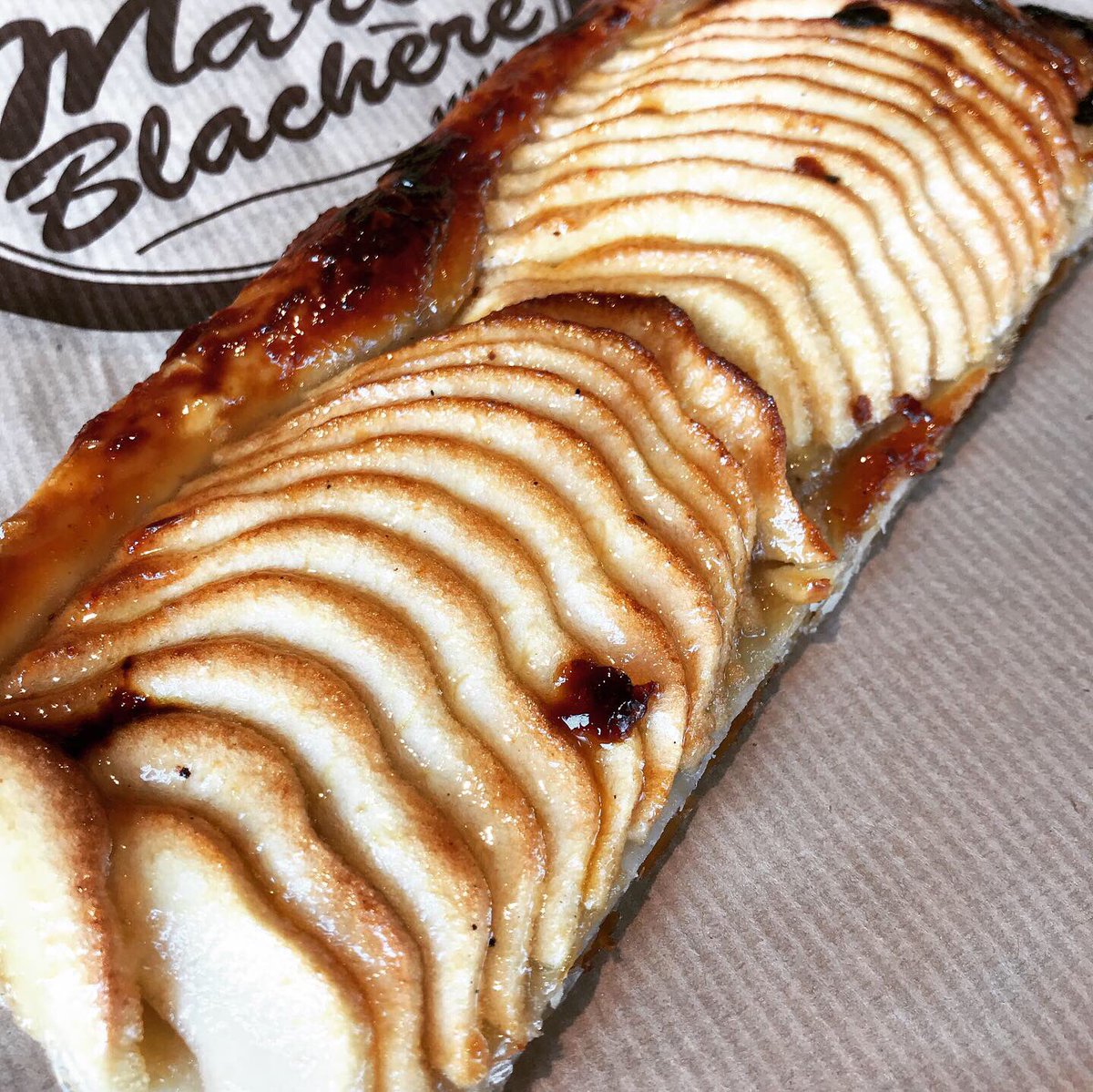 Who loves apples in their dessert? #yum #apples #frenchdessert