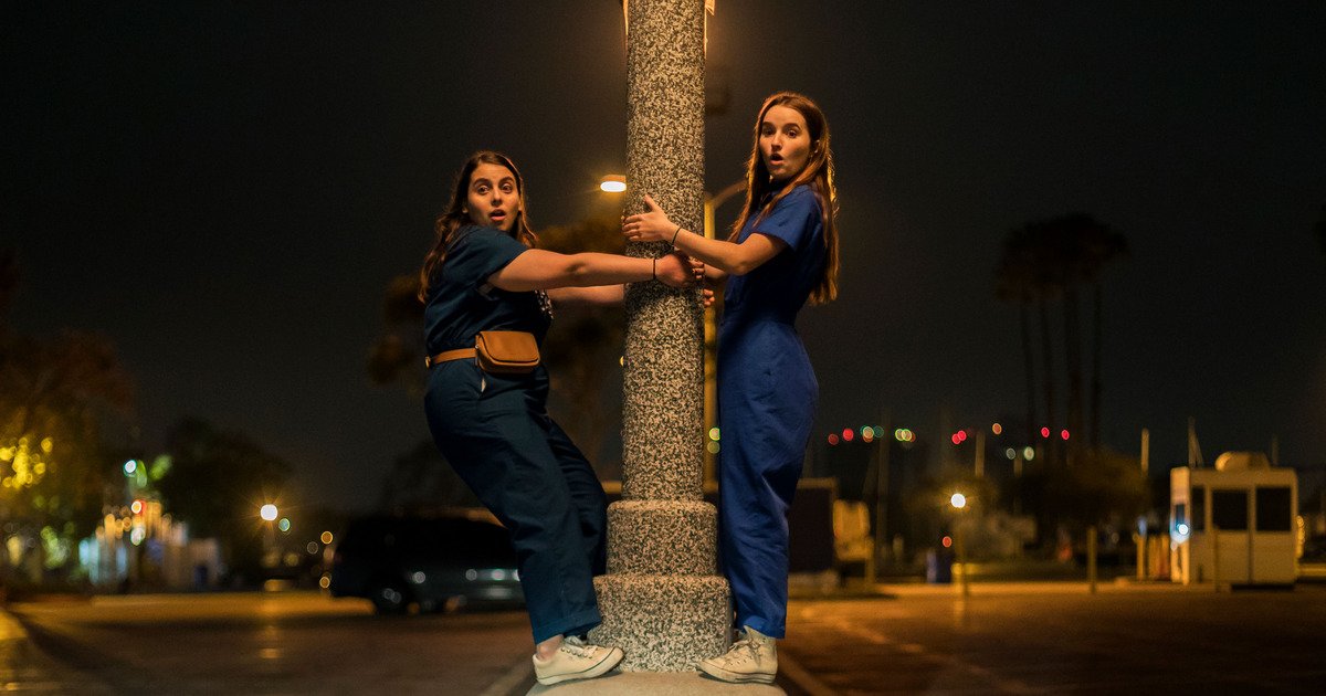All hail the glorious comfort of the jumpsuit. bit.ly/2Z1o6gL