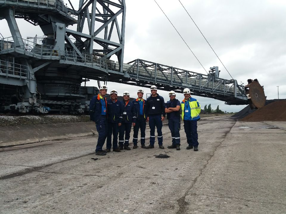 DelcorAndre's tweet image. Aujourd'hui, encore #sécurité #production et #environnement à la centrale @EDFCordemais.. des échanges toujours aussi passionnants et beaucoup de km de visite!!! La présentation du beau projet #ecocombust comme alternative écologique innovante🍀🌳🌿