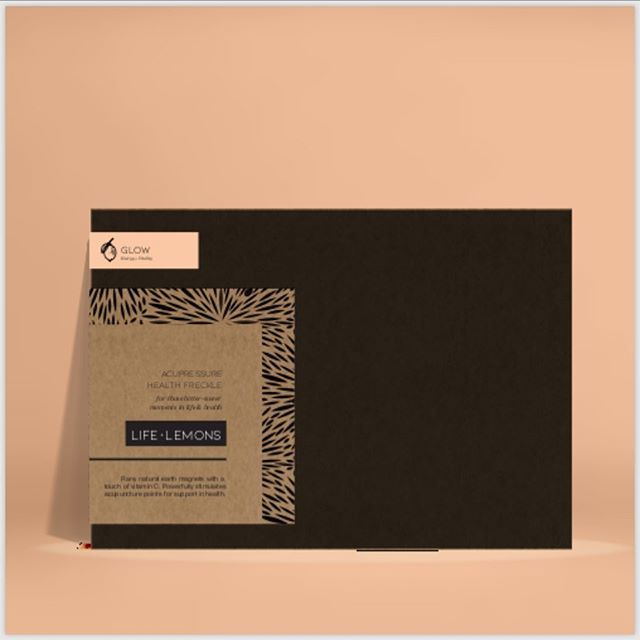 urbnacupuncture's tweet photo. Introducing the first of the Acupressure Freckles | GLOW for energy + vitality.

A point prescription to LIFT your energy when you feel a little sluggish and life has lost its lustre. 
What’s included in your pack? 
20 Freckles (Acupressure patches)/ 1 m… https://t.co/PfaztwBTpn https://t.co/zFAwNQ3Isu