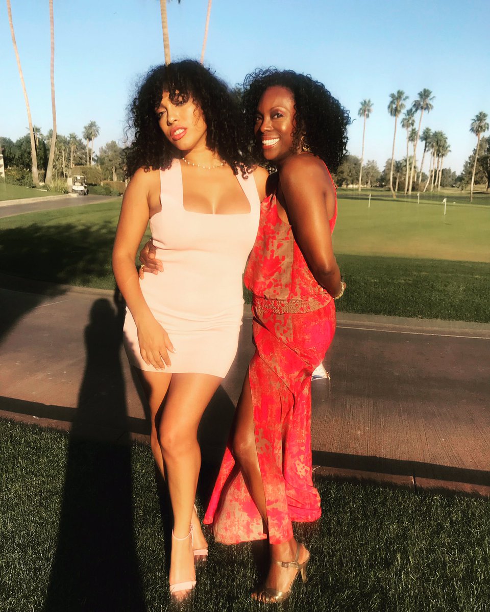 sashbashi's tweet photo. At my brother’s wedding with my beautiful aunt Kathy 🎂💍🍾
#wedding #familylifestyle #golfcourse #scottsdale #mccormickranch #mccormickranchgolfclub #mccormickranchwedding #curlyhairgoals #chic #stylejunkie #fashionbabe #ootd #sashahaskari #pinkdresses #pearlnecklace https://t.co/wK7qkGpG1V