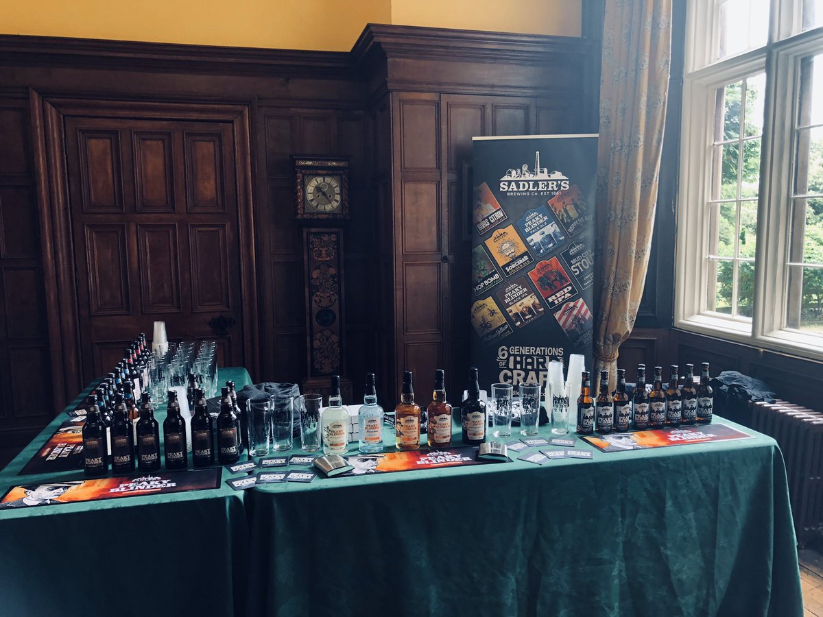 Day 2 Activation <a href="/ArleyHall/">Arley Hall & Gardens</a> Not every day you get to sample your Peaky Products to visitors at such an amazing place 🍺🥃🍹👊@sadlersbrewco <a href="/supersalesagent/">Ian King The King ™</a> @SadlersMike <a href="/PeteFinnie/">Pete Finnie</a> @bolwell_ryan <a href="/artiekelie/">artiekelie</a> @HawksheadSteve lots of fun today educating visitors on our Brand 🍺