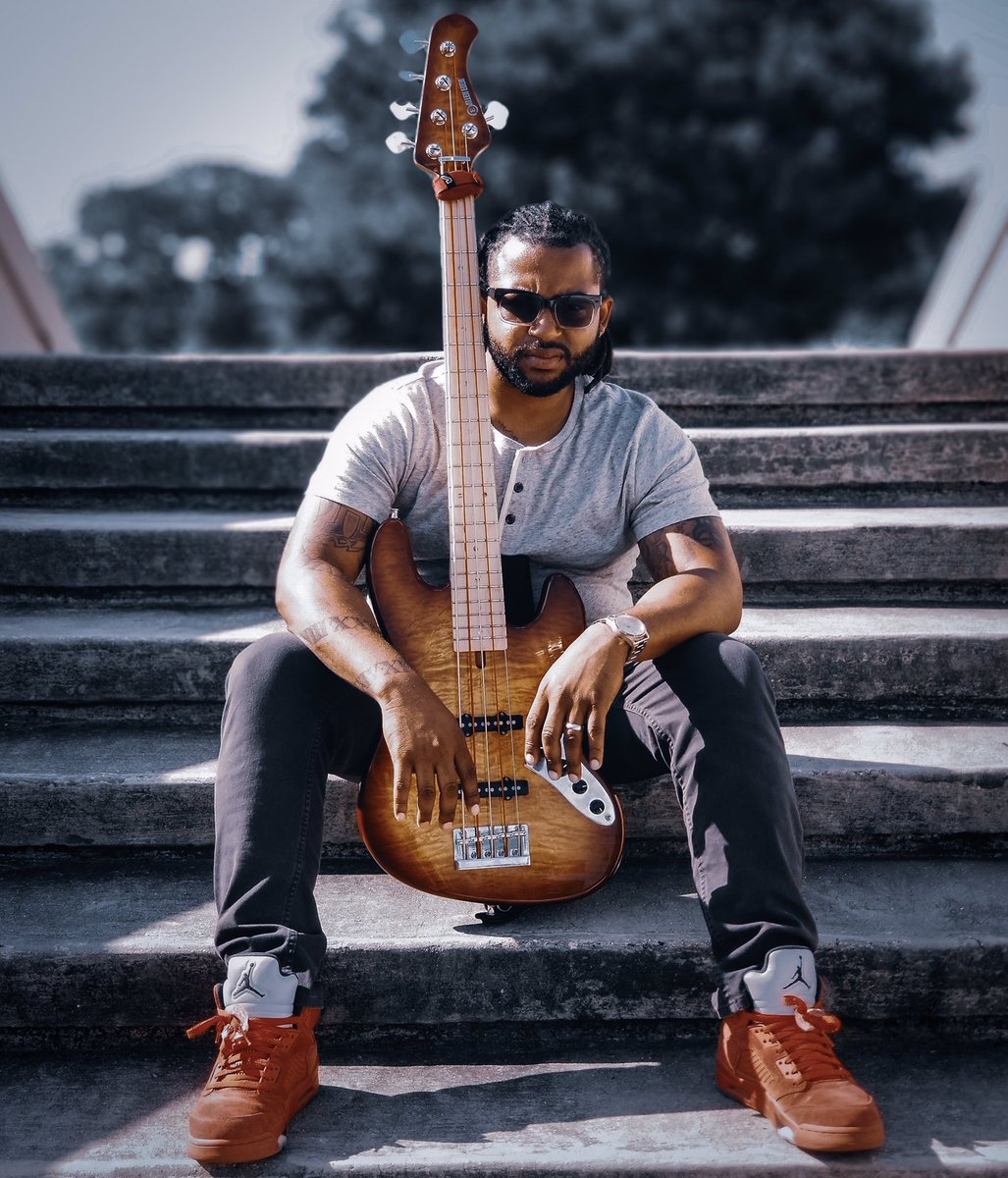 Musicians Rocks Kicks..check out <a href="/jhawkmusiq/">Joshua Hawkins</a> rockin the Air Jordan 5 Retro. What are y’all rockin?!!
#brassaholics #Nola #nolastyle #repost #bassgutiar #nolamusicians #sneakerheads #westayfly #urbanstyle #sneakers #Jordans #airjordan5retro #getonourlevel #levelup #showusyourkicks