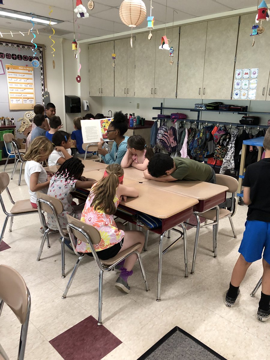 MsNeroBHS's tweet photo. Couldn’t be prouder of these young men and women for the work they have done today at Rockwell and Berry! #literacy #BPS @BethelCTSuper @ChrisTroetti @brookskristen1 https://t.co/SFAVu1Qffw