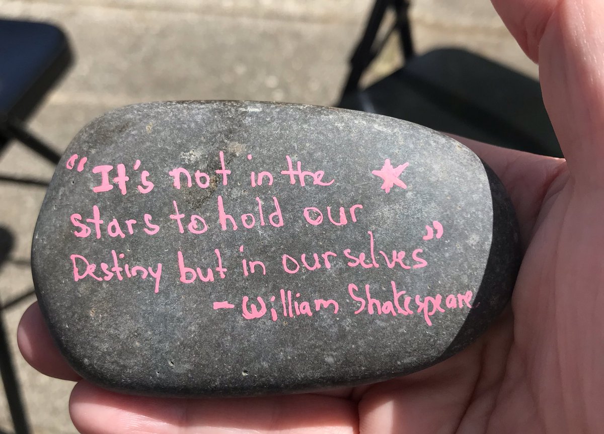 MrsGogginELHS's tweet photo. My contribution to @ELHSspartans new Zen garden. #finishstrong ⭐️⭐️⭐️ https://t.co/ulDNEMNkvi
