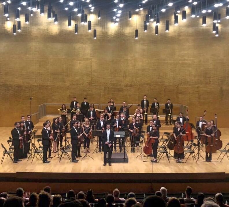 GutierrezPab10's tweet photo. Schubert & Beethoven 🎻📖🎵❤️
ADDA Concert-Hall #OSASV https://t.co/JfumwC2ufh