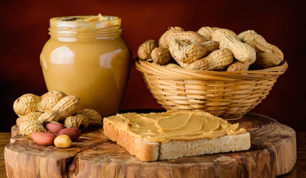 FitAndFabLiving's tweet photo. 8 brain foods that seriously help boost your memory! https://t.co/WjFEJKIOtf https://t.co/lAtCJeqrW6