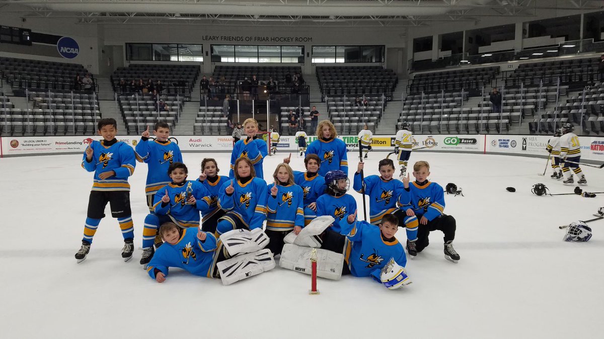 WC_Sting_AAA's tweet photo. 09s win RI Lobsterfest in a shootout vs a talented NJ Avalanche team @providencecol @FriarsHockey https://t.co/PQF11cRpLt