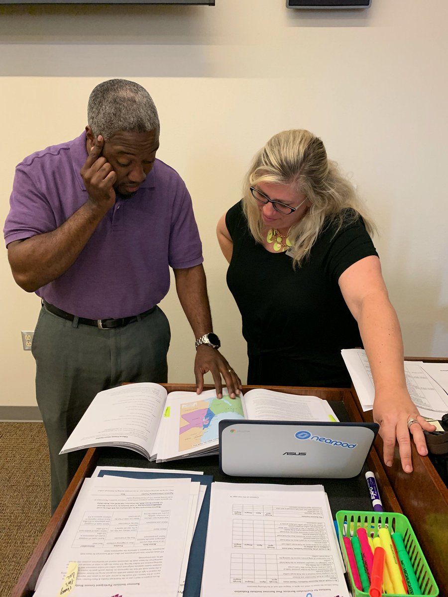 Hey @FISD_ss_studies We love your teachers! here's @MrPride1906 with our ICS Trainer Educator @EduGerber43 and really delving into our 'Teaching the #ArabIsraeliconflict and Peace Process with #primarysources !