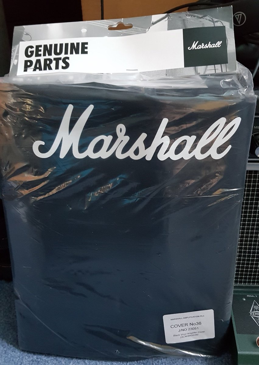 paulwatts003's tweet image. I have a Marshall cabinet cover! 
😀
But no cabinet yet! 😜
#DesignStore 😉👍

#marshall
#cover