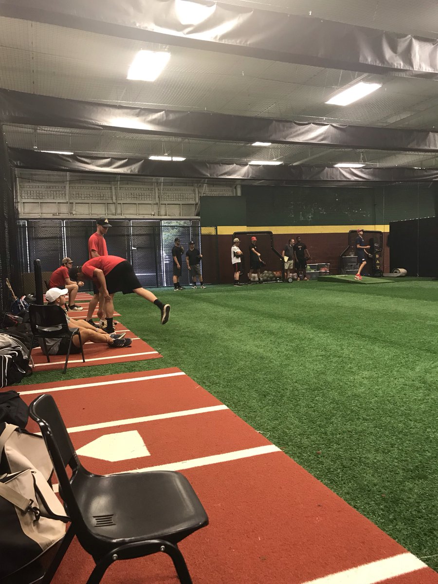 PerimeterDBAT's tweet image. Great to see the #AlphaAviators putting in some work, and getting ready for the Summer League! @SunbeltBaseball #FlyHigh #LightsOut