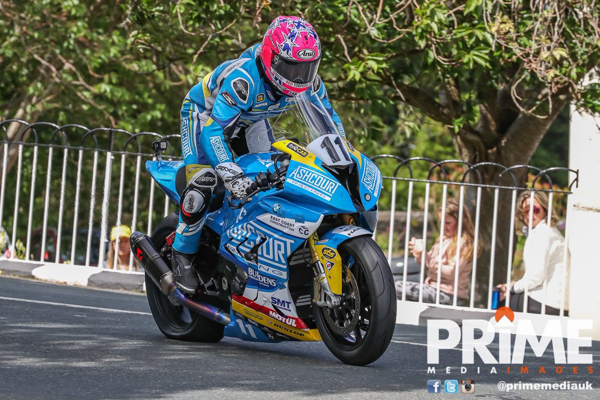 That’s some compression in the rear tyre of <a href="/Lee_johnston13/">Lee Johnston</a> on landing at #ballaughbridge during the <a href="/ttracesofficial/">Isle of Man TT Races</a> TT races #IOMTT2019