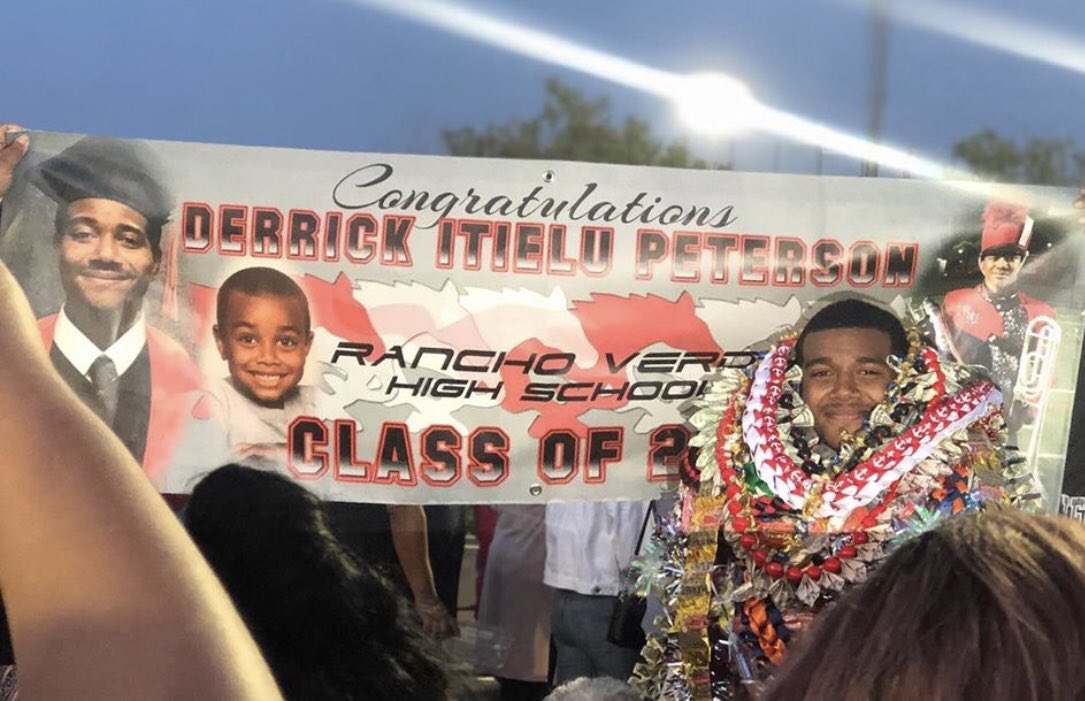 XXVXX_MoM's tweet photo. Congratulations Derrick.. you have continued to make me such a proud mom!!! Thank you God for blessing him with such an awesome support system in our family, friends and teachers, for he couldn’t have done with out any of you.. Thank you all!!#RVHS2019 #DerrickItielu #TaulaGang https://t.co/cFh4ow07td
