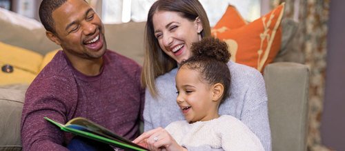 ASHAleader's tweet photo. One advantage to print books over electronic publications: According to one study, parents and children interacted more while reading traditional print copies over #ebooks. @UMich @MottChildren @JPediatr#slpeeps #researchtuesday https://t.co/LGc1ZIdqLA https://t.co/2Usjn3smqe