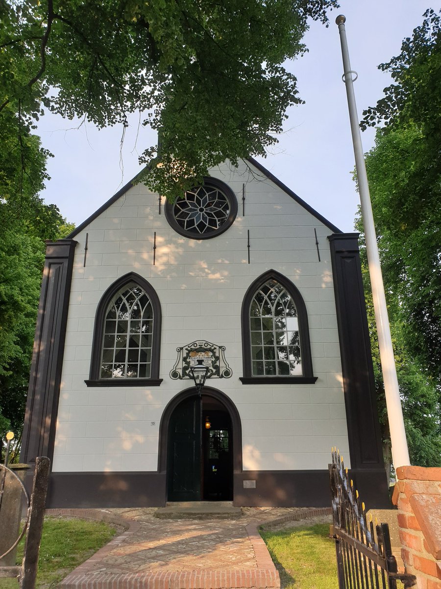 Twelisabeth's tweet photo. Met delegatie van #raad050 op bezoek bij #Meerdorpen met onder andere het kerkje van #Middelbert https://t.co/QieHxqikTs