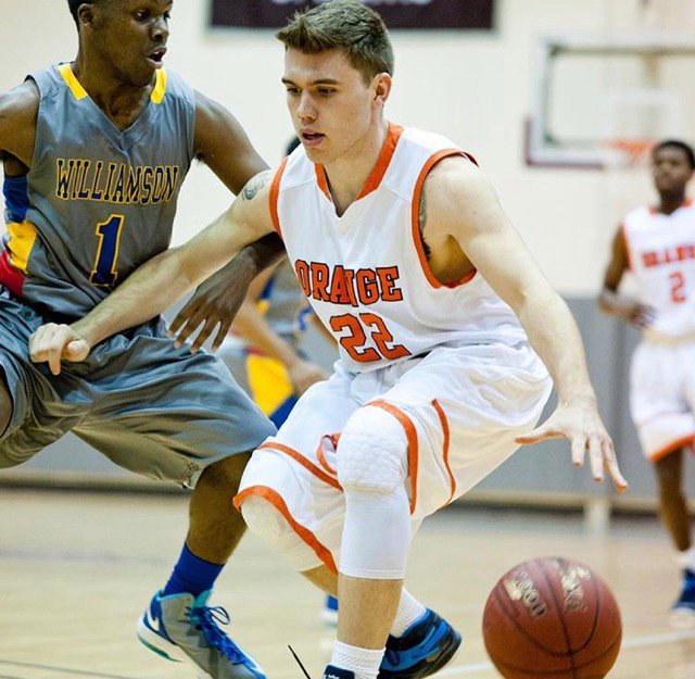 hawks702's tweet image. Henderson Hawks would like to give a great big welcome to

Travis Gondrezick

6'3 , 220lbs , SG/SF, 

SUNY Orange