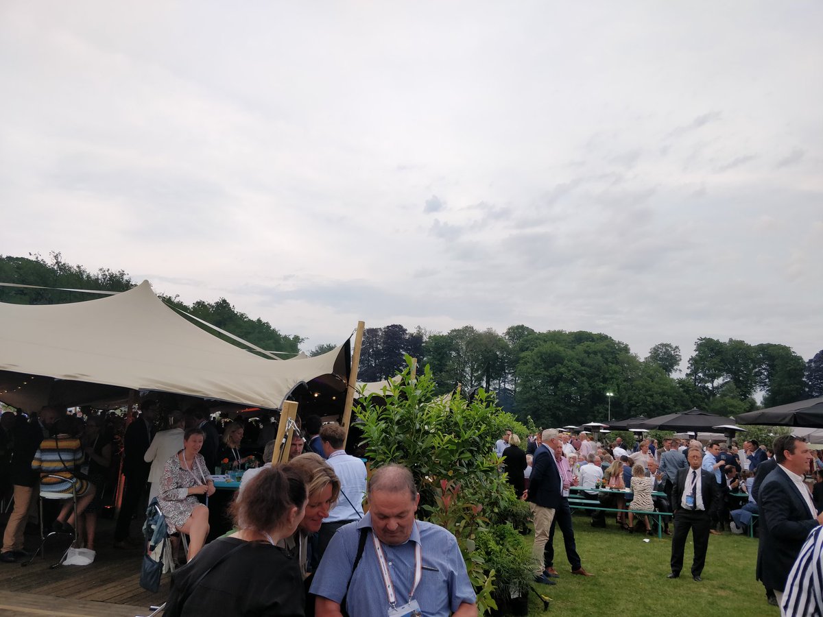Op de Koewei een mooie avond met veel bestuurders uit alle richtingen van Nederland! Trots op hoe Barneveld dit heeft kunnen organiseren. #vngcongres