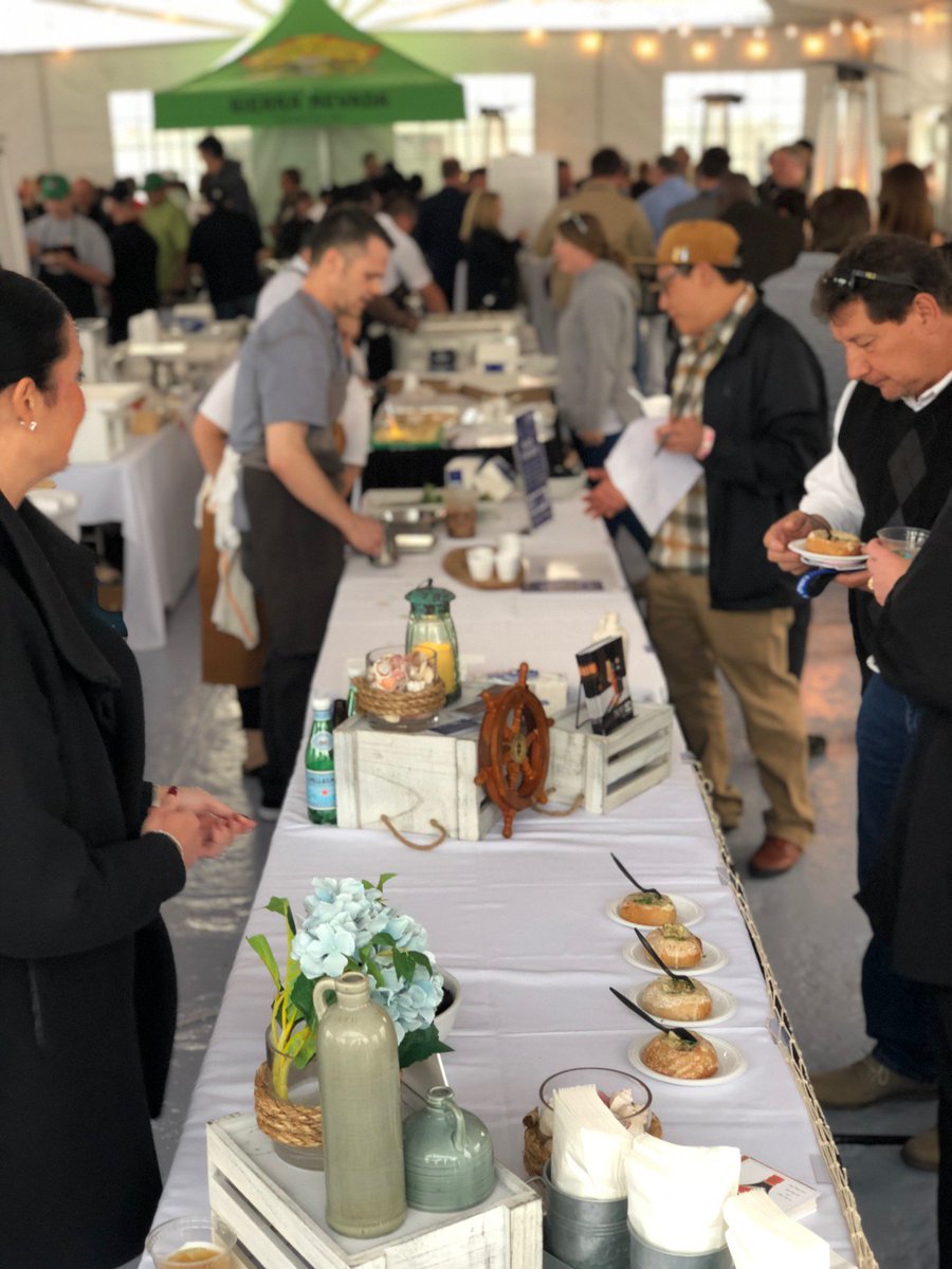 mikkyjwright's tweet photo. It was my privilege to work with an amazing group producing this year's @ChowdahFest. So much amazing food produced by exceptional chefs with hundreds in attendance at the Columbia Yacht Club.
See you next year!!! https://t.co/rmbg66C4jj