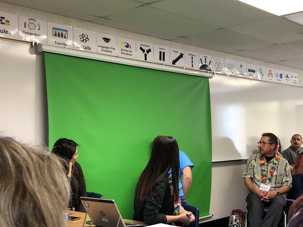 TakingInTheView's tweet image. Great green screen idea: Old pull down screen and green house paint!  @powerof20 @JUSDSummerjam @JasonJUSD @MsMullenjr