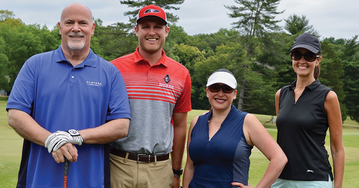 ForteraCU's tweet photo. Team Fortera enjoying the afternoon at Swan Lake Golf Course in Clarksville as they participate in the 25th Annual Chamber Golf Scramble.  #ClarksvilleAreaChamberOfCommerce #ForteraCU #SwanLakeGolf #APSU https://t.co/qSuhLRUhW8