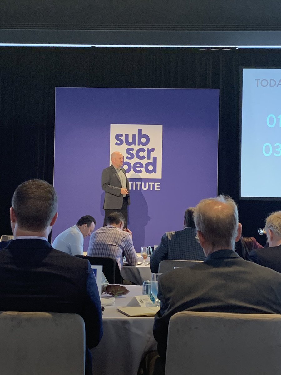 ZuoraEMEA's tweet photo. Oh hi Dr Gold! @carl24k #SubscribedInstitute #subscribed19 https://t.co/ragMroi6tl