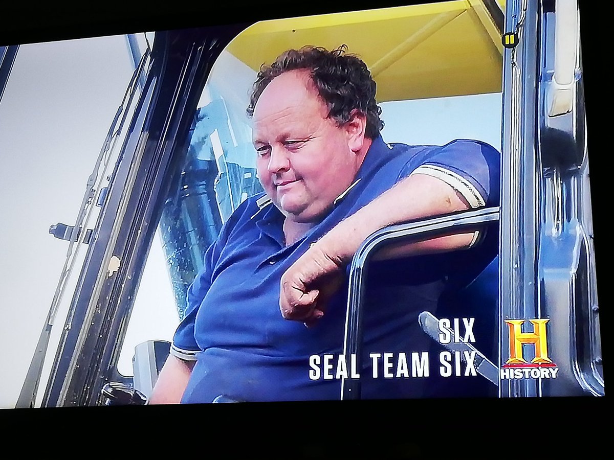 rancidjobby's tweet image. Turns out Frank was sleeping in the Berlingo up in Canada before he arrived in Port Ellen @leitch1982 @CurseOfOak #skilledoperator #neverabrickie