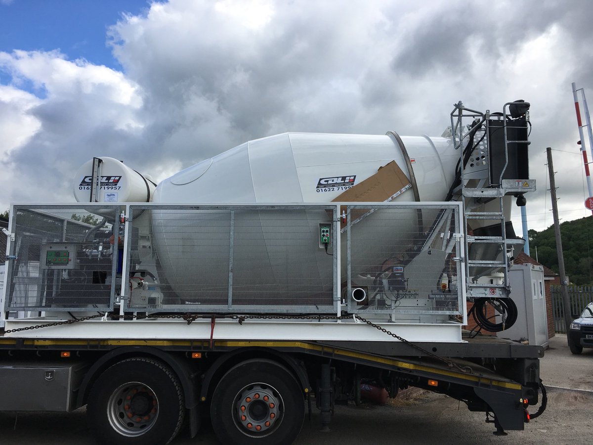 DanfordsLtd's tweet photo. A busy few weeks at Danfords for new kit , x2 Danfords Cifa SLA 7 Agitators, 1x Cifa PC506 52m3/h mounted line pump and a Cifa K31 160m3/h with ASC short rig system. #Danfords #Cifa https://t.co/mCpEXzEgwc