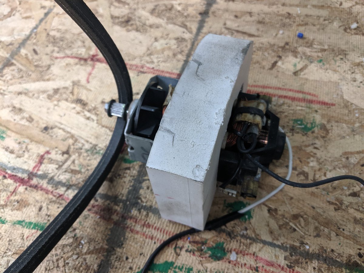 esbsteamcoord's tweet image. A group of 5th graders and j need some help. Theoretically we should be able to use  bike power to light this LED light bulb with a 120v motor. It is not working. #steamhelp #steameducation #electricalengineering #elementaryengineering