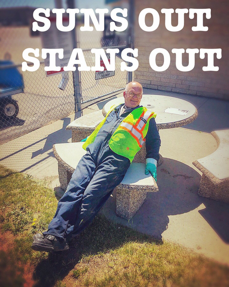 lancasterfuels1's tweet photo. I've got sunshine on a cloudy day 🌤
🎉Happy Tuesday Everyone🎉
#paintmelikeoneofyourfrenchgirls
#lancasteraviationfuels #stancaster #tuesday #sunsoutgunsout #saskatoon #sun #sunny #sunsout #happytuesday #tuesdayafternoon #shadow #stanofsteel https://t.co/vF88r2Zqwl