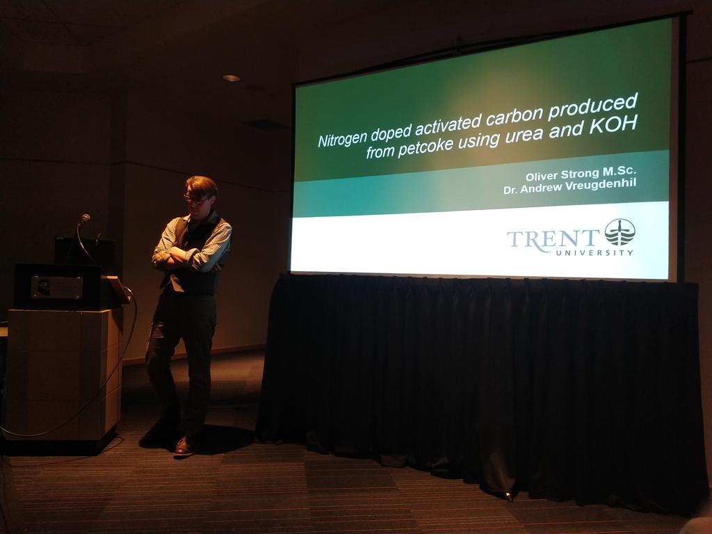 ajvreugdenhil's tweet photo. #IMRL @TrentUniversity #Chemistry   research on turning waste into environmental remediation #materials. Turning problems into solutions at #CCCE2019 https://t.co/1jHh8L9xbw