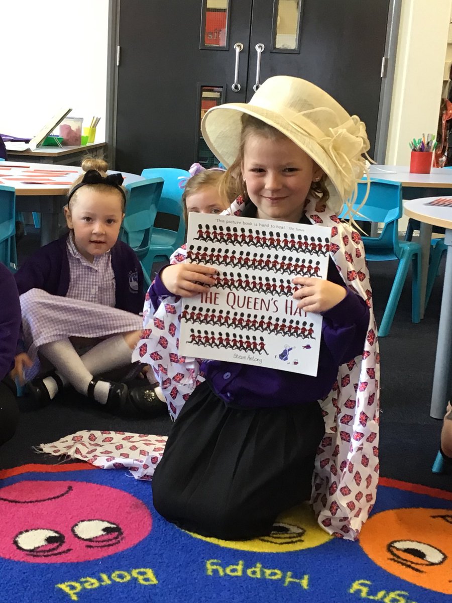 QuayEYFS's tweet image. It’s that time again! The launch of our Talk for Writing book 📚 The Queen’s Hat is revealed and looks to be incredibly exciting. 
Watch this space for lots of Royal information and new vocabulary. School is amazing ⭐️ #weareamused #wearereaders @QuayHead @QuayVP @QSenco