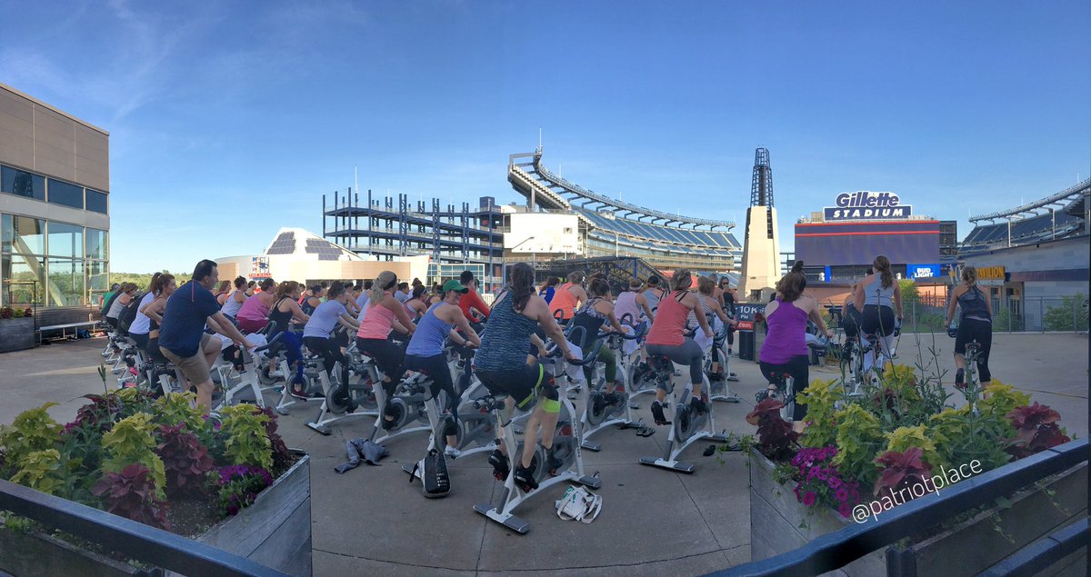 PatriotPlace's tweet photo. Saddle up with @RevdCycling as they take their classes OUTSIDE next Tuesday! #GetRevd #FitByTheField
๐: Tuesday, June 11
โฐ: 4:30PM, 5:45PM, 6:45PM
Register: https://t.co/FNPWqMuBim https://t.co/J212XQmSCH