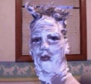 rubyeverton1's tweet photo. When you hear a noise in the shower #loveisland https://t.co/tjzwMvKzRN