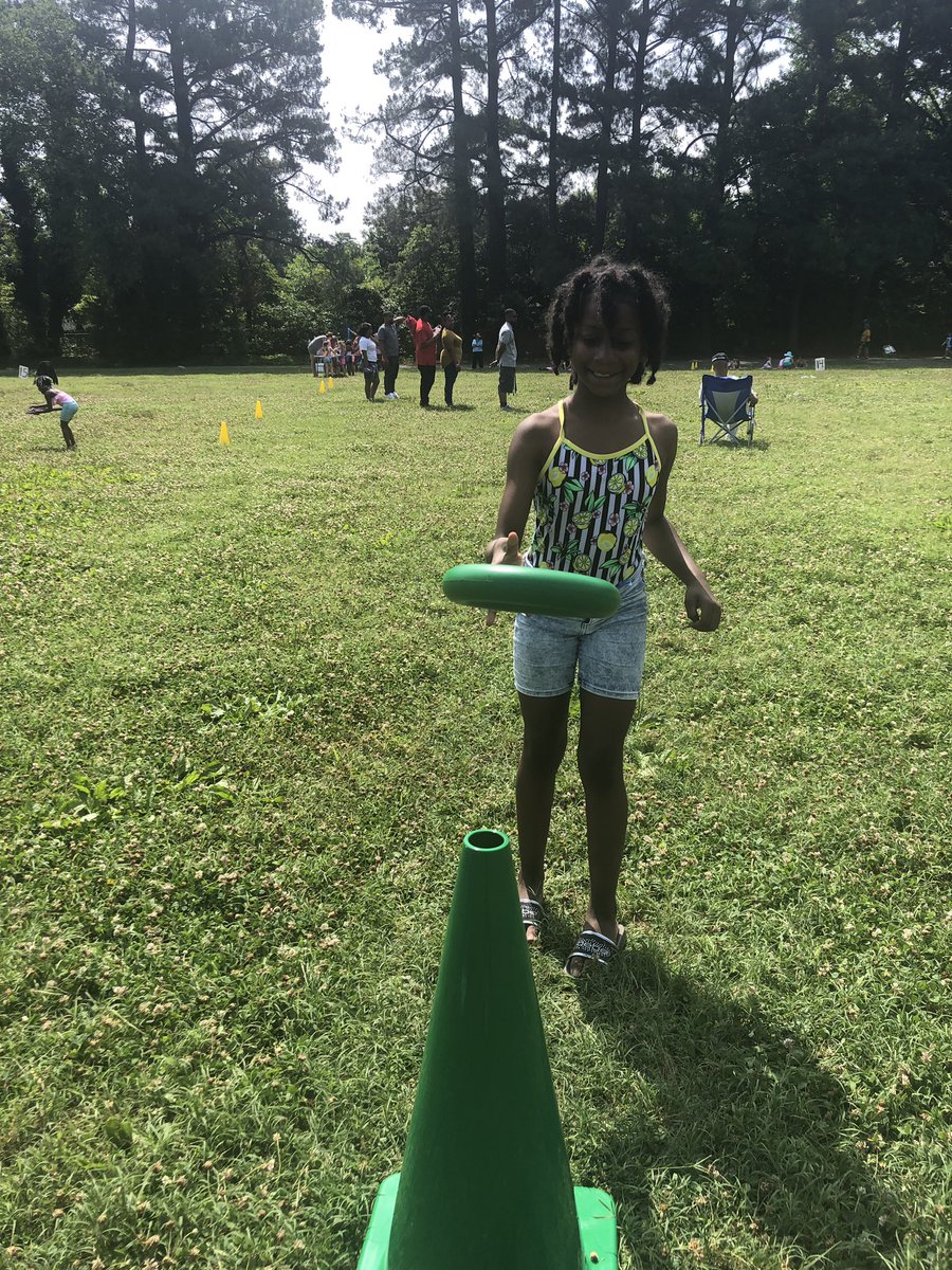 MrsEMcKnight's tweet photo. Field day was a blast! @SpeasGlobal https://t.co/VgctnIaGq8