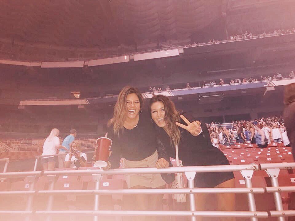 KelsiMarieMay's tweet photo. @clobosaw https://t.co/vVtxYoa4Pa