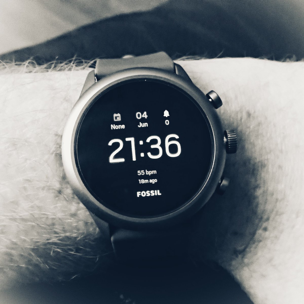 fossil sport swim tracking