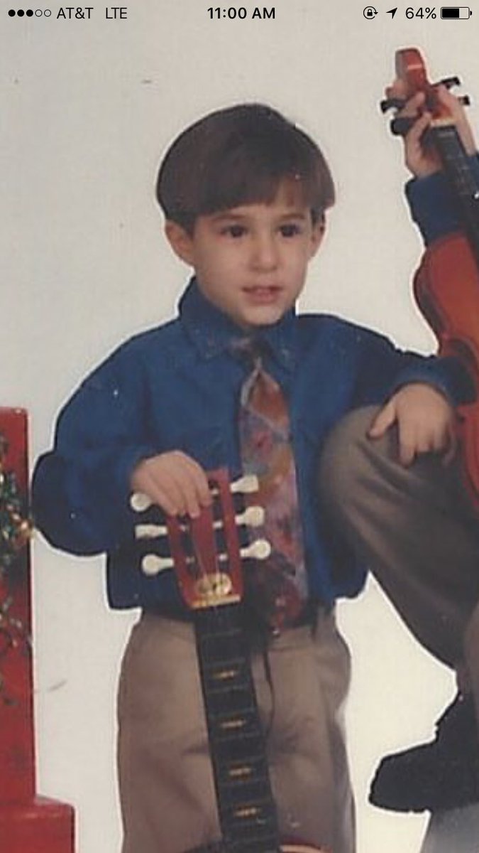 zacfarrofans's tweet photo. Happy birthday to the most talented human being. 

@zacfarro https://t.co/bjXtgoHcFR