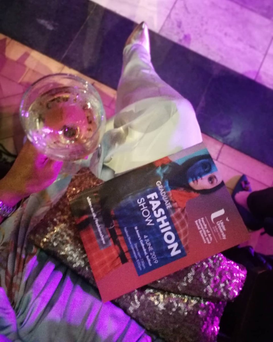 hama19uk's tweet photo. @unitedwines I'm not a fan of cider but this #oldmountcider was pretty mellow and tasty 👍 @UlsterUniGFS @BELFASHIONWEEK @BelCathedral #Belfast #niblogger #foodblogger #FoodandDrink https://t.co/jY5oliL6dP