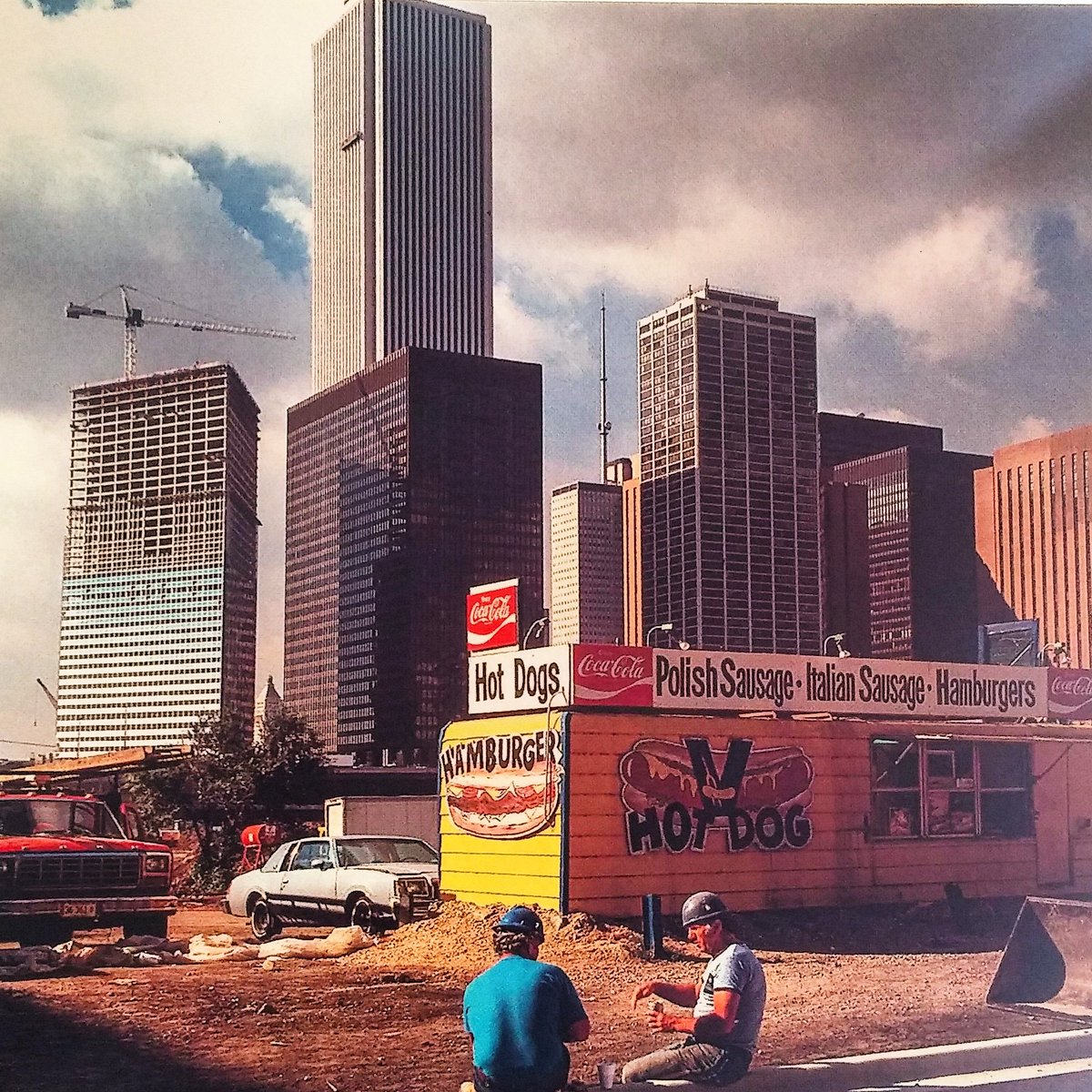 chi_geek's tweet photo. I forgot where I found this photo, but I dig the juxtaposition. https://t.co/4sOIeLP5Og