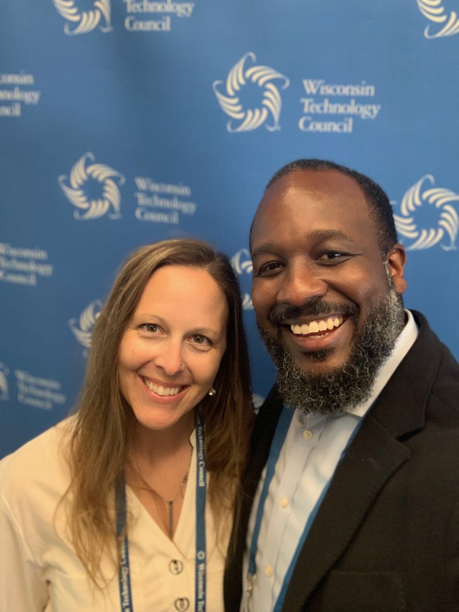 At the #WiTreps with ⁦<a href="/LauraInMadtown/">Laura K 💐</a>⁩ #newfriends #networking #invitemetodinner #coolkids #conferencelife