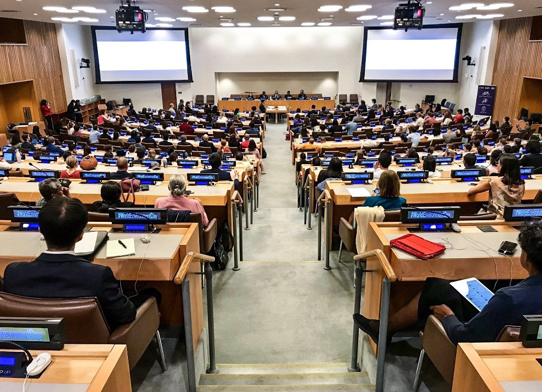 AlexandriaV2005's tweet image. Today I was honored to speak at the @UNEnvironment #WorldEnvironmentDay with @cyrillgutsch and @UNECOSOC. 93% of the world's children live in toxic air and 600k children die every year from #AirPollution. Every child has a right to clean air! #BeatAirPollution @UNHumanRights