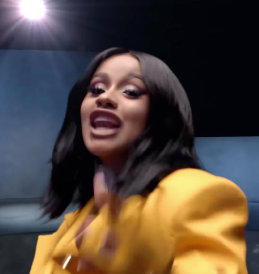 BreakTudo's tweet photo. Hit que foi número #1 na parada americana, "Girls Like You" do Maroon 5 ft. Cardi B ocupa a 39ª parada #Top50Brasil, compilada pela @ControleMusical e publicada pelo BreakTudo. #Maroon5 #CardiB https://t.co/KUuYyGEPo5
