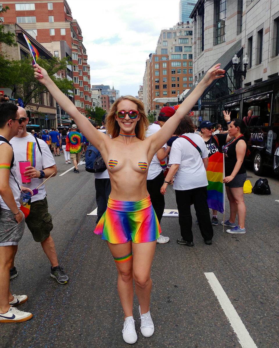 thegingerbanks's tweet photo. 🌈💕Retweet for a followback 💕🌈
If you have a locked account I won’t be able to see your retweet, so I need you to send me a message that says “LOVE” and then I will follow you back 💕 #pride #Pride2019 #BostonPride https://t.co/M2djGEVFkk