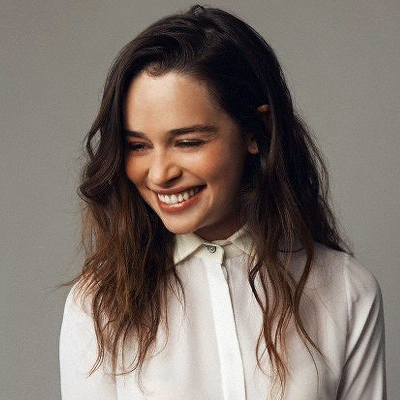danyftjon's tweet photo. see Emilia Clarke's smile are like 5 years of therapy https://t.co/7HQ0QhfpcQ