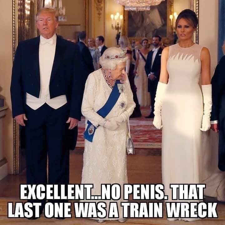 EricaRN4USA's tweet photo. This is PRICELESS 😂😂😂 #FormerFLOTUS #NoPenis 😂 https://t.co/kwsyXXNe5V