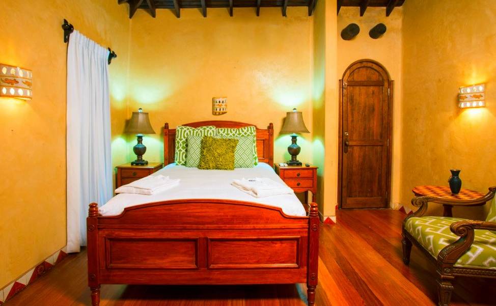 CaribeTesoro's tweet photo. We look forward to seeing you. When are you coming to share the mansion with us? 
Check out our Caribe Suite with a great courtyard view.... 
Imagine waking up here with us... 
https://t.co/7RcWUgOTYk 
#CaribeTesoro #CaribeSuite https://t.co/FFCtlNGExP