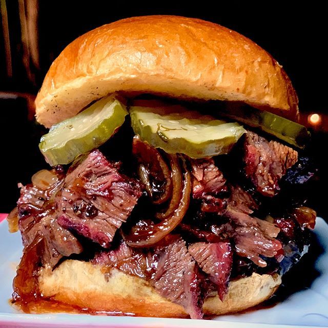 FogoCharcoal's tweet photo. New video is out! @kowsteaks Beef Cheek Burger! Off the chart flavor and decadence 🔥🔥🔥🎥 watch here: clickable link in profile - https://t.co/dQWwqpraNR
#BeefCheeks #LowAndSlow #FOGOcharcoal #TheFirstIngredient https://t.co/keWfsh5dFi https://t.co/KRQDUNoHGB