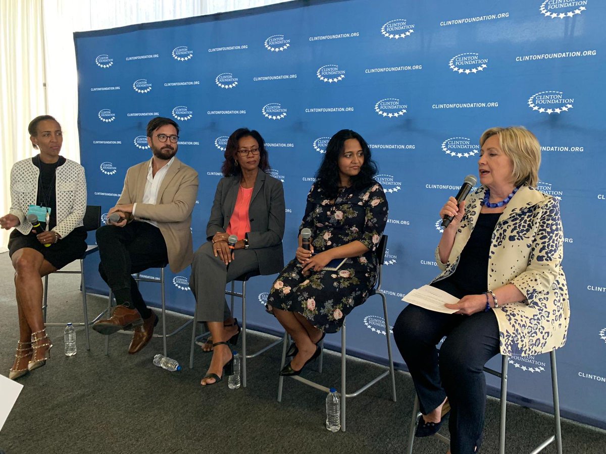 pitterpnpp's tweet photo. Honored 2 have contributed @ClintonGlobal & speaking with @HillaryClinton & panelists on #SheLeadsIT work @cgirlzhack on #GirlsinICT & #girlsinstem @bridgelewis25 @UNECLACPOS @wearyandy @WEIForward @palisadoesorg https://t.co/tC81mK8DOz